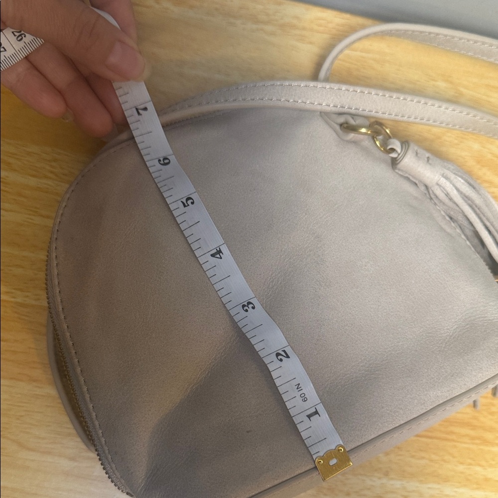 HOBO Beige Shoulder Bag with Tassel - Picture 16 of 17
